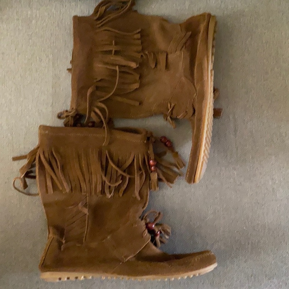 Moccasin boots